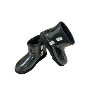 UGG Kids Classic Clear Mini Boot Black-Size 5 Waterproof Outdoor Stylish Comfy